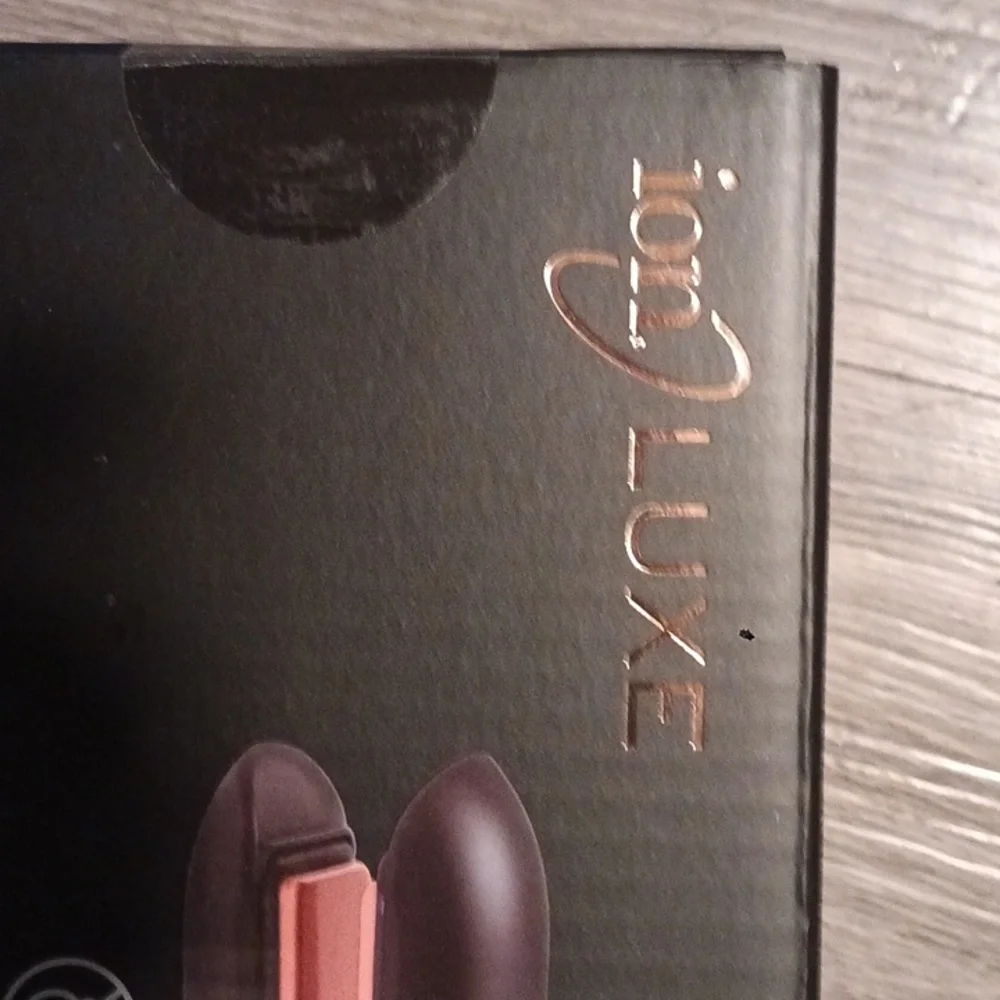 Ion Rose Gold and Black Flat Iron